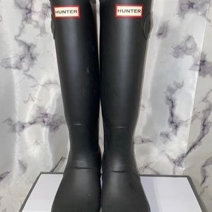 Matte Black Hunter Boots